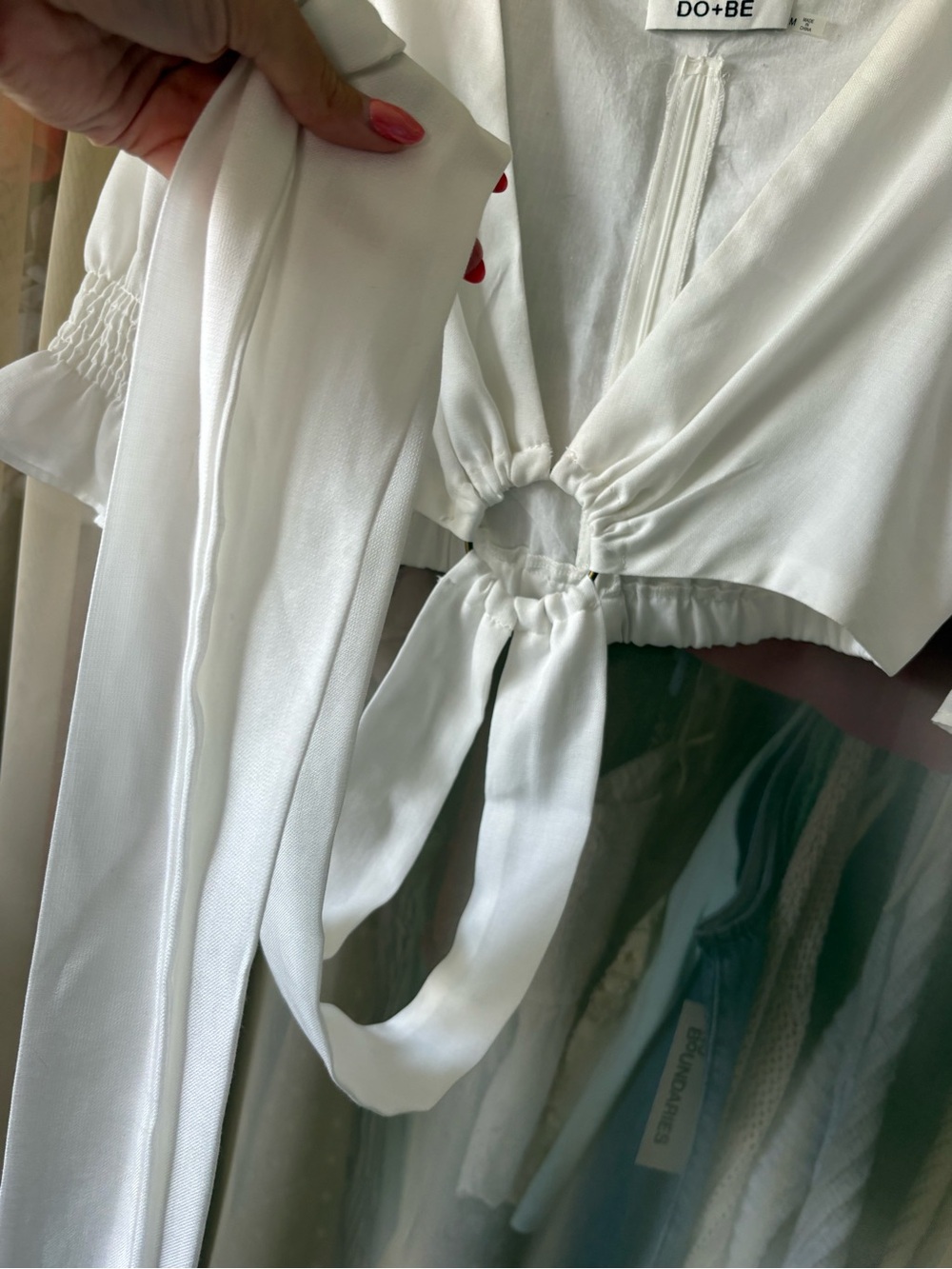 White Top - Picture 4 of 5